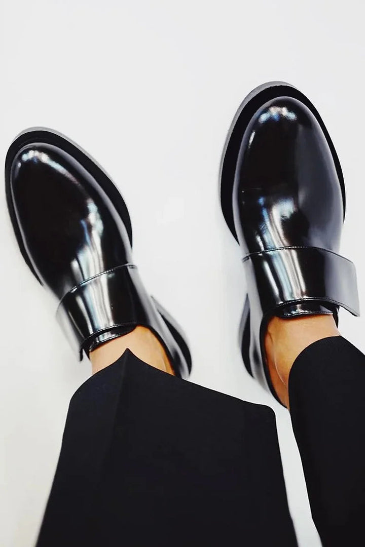 IRIS | Elegant glossy leather loafers with strap for a flawless style